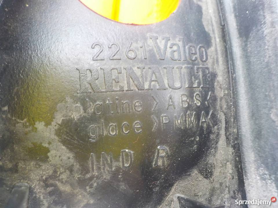 LAMPA TYLNA PRAWA TYŁ RENAULT LAGUNA I KOMBI Nowy Tomyśl
