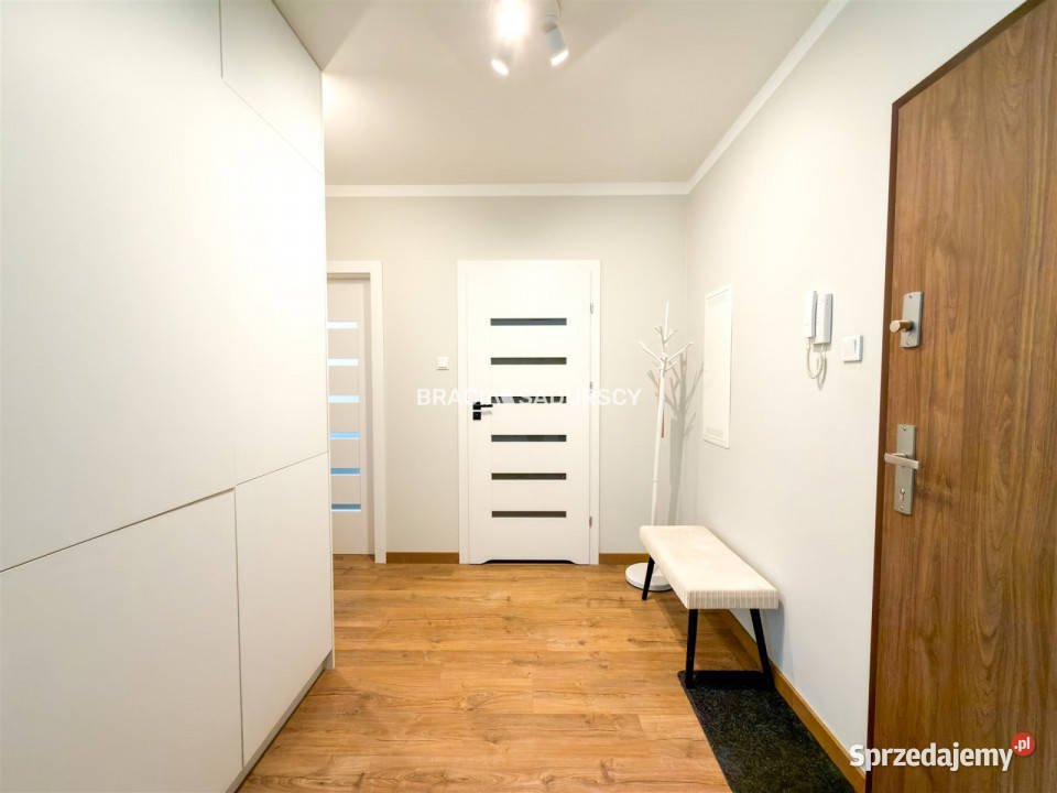 Mieszkanie Kraków 5709m2 3 pokoje małopolskie