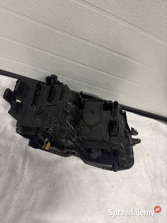 Lampa lewy przód Tiguan II Full Led 15 Jasienica