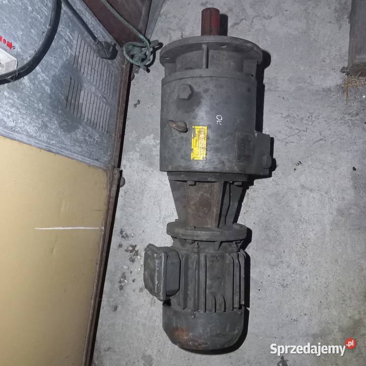 Motoreduktor 11 kw 5175 obrmin Produkcja Głowno sprzedam