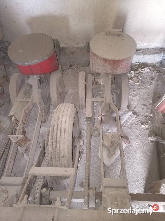 Siewnik punktowy do buraków 6rzędowy sprzedam
