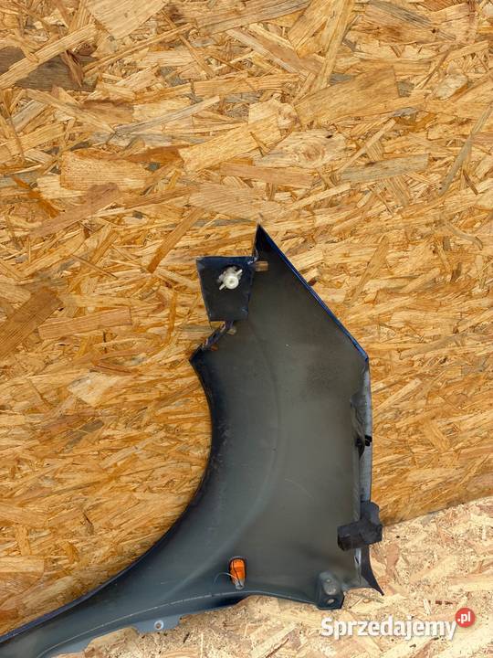 Ford Fiesta Mk6 Lift kod lak c6 BŁOTNIK PRZÓD Słowikowo