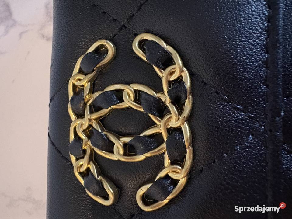 Portfel card holder CHANEL