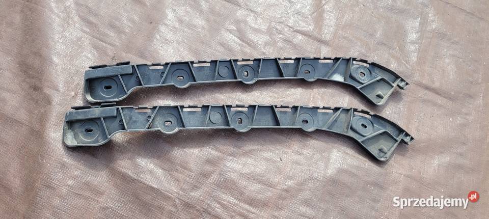 SKODA OCTAVIA III KOMBI ŚLIZG ZDERZAKA PRAWY TYŁ osobowe Ruda Śląska