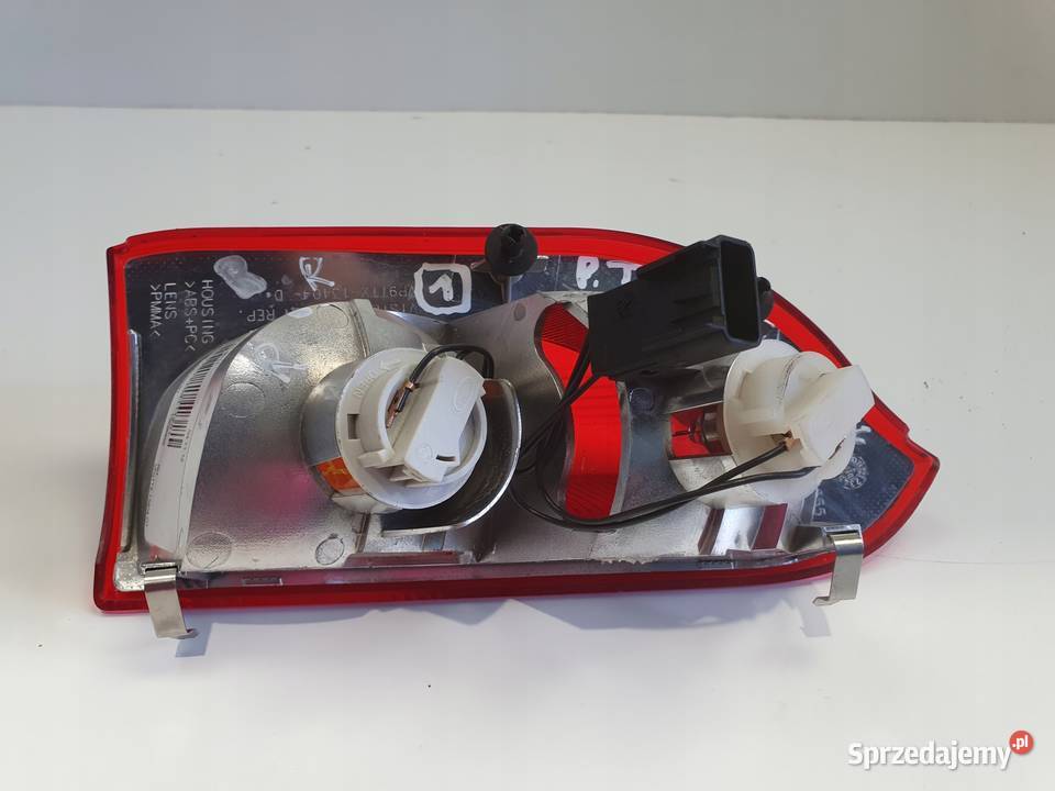 LAMPA PRAWA Opel Insignia A kombi 0814r TYLNA osobowe Lampy tylne lubelskie