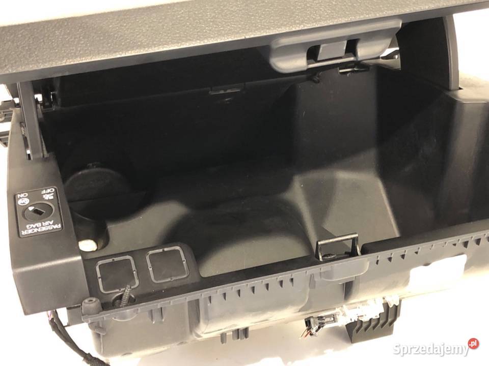 SCHOWEK PASAŻERA SKODA FABIA III Hatchback podkarpackie