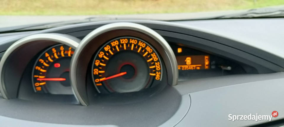 Toyota Verso zadbana 18l Benz Stare Budy