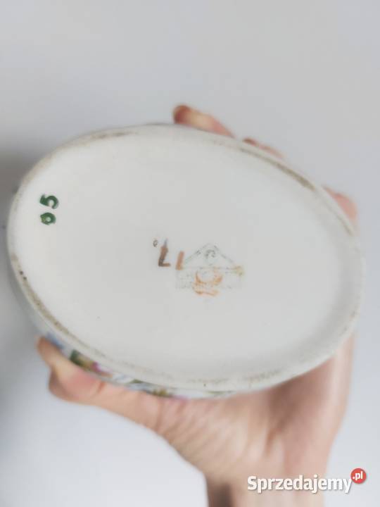 porcelana Iwona szkatułka Chodzież biała z Poznań