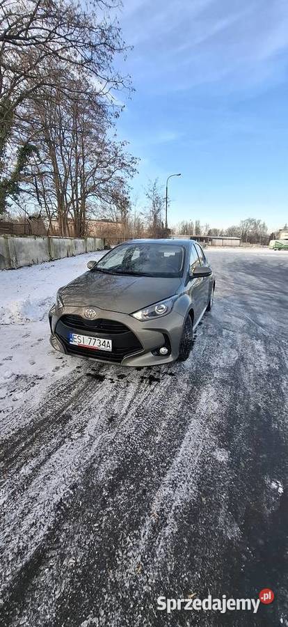 Toyota yaris 2021 15 Benzyna kupiony w polskim salonie Yaris Sieradz