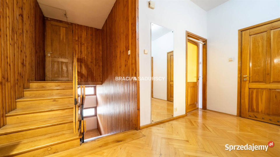 sprzedaży domu szeregowego 2494m2 Kraków