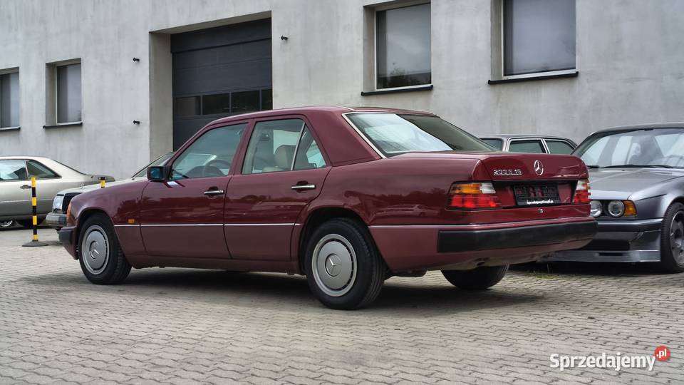 MercedesBenz W124 E200 16V 1993 Klasyk z Włoch bordowy łódzkie