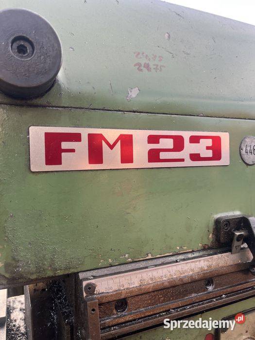 Frezarka uniwersalna WEMAS FM23 z odczytem