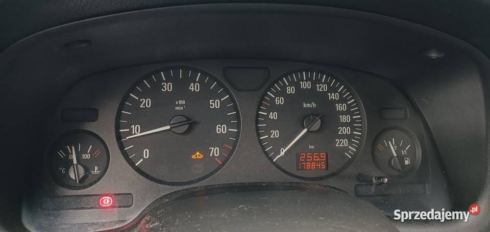 Opel Astra G 14 2004 Rok produkcji 2004 Wietlin