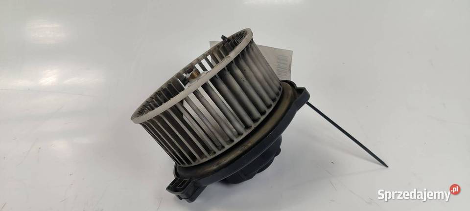 WENTYLATOR KABINOWY MITSHUBISHI PAJERO Lipno