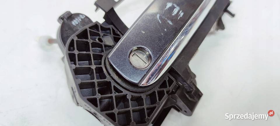 KLAMKA ZEWNĘTRZNA LEWY PRZÓD AUDI A6 C6 Części samochodowe sprzedam