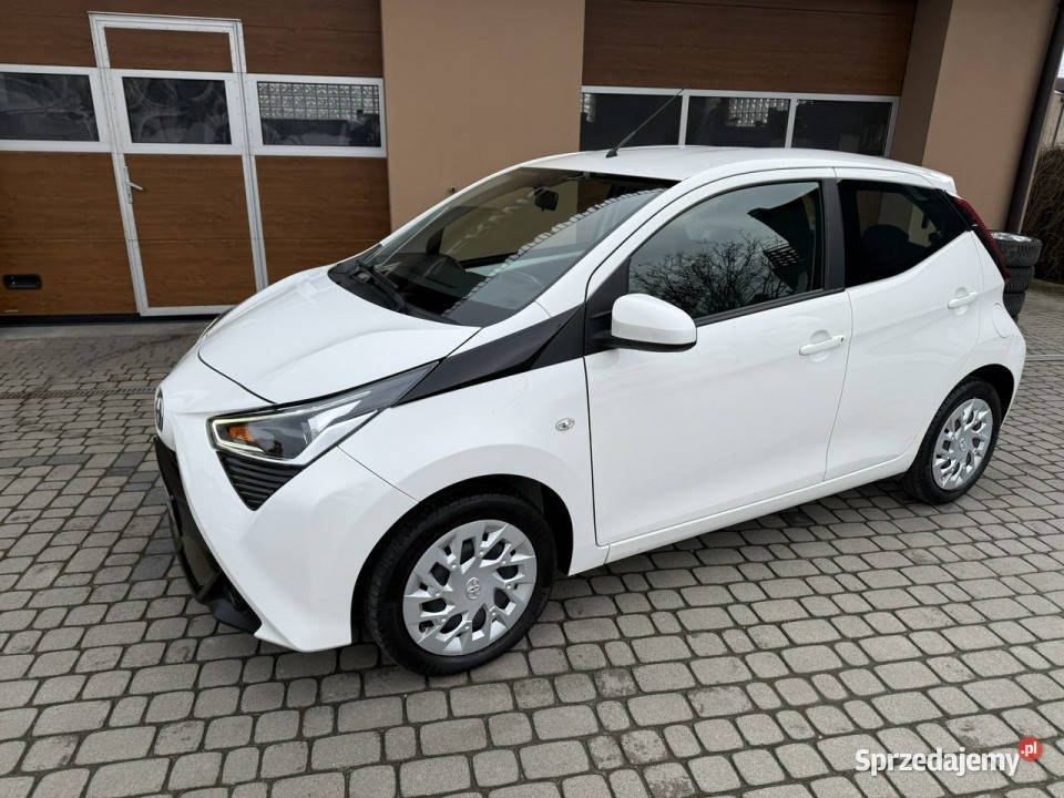 Toyota Aygo 10 72 Klima Kamera CarPlay II 2014 gniazdo AUX