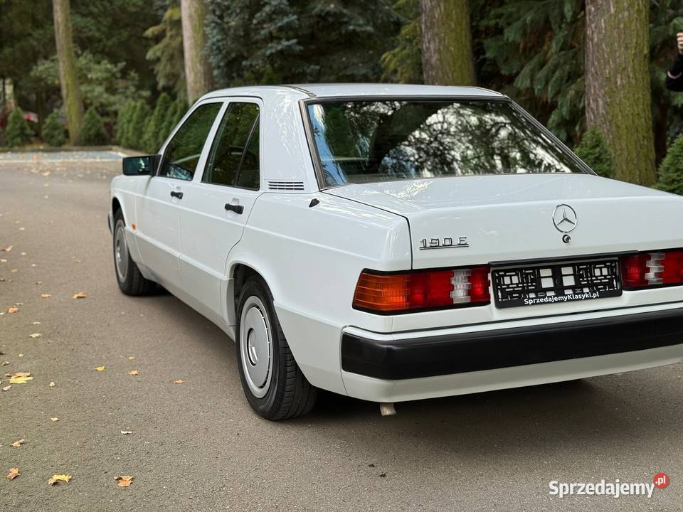 MERCEDESBENZ W201 190E 20 BENZYNA 1990 łódzkie