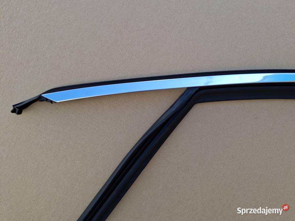 RENAULT MEGANE ETECH USZCZELKA SZYBY LISTWA LEWY osobowe Bieleń