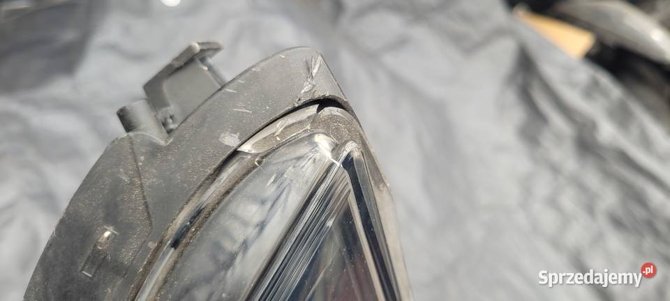 LAMPA PRAWA REFLEKTOR PRAWY RENAULT TRAFIC 3 III osobowe Ruda Śląska