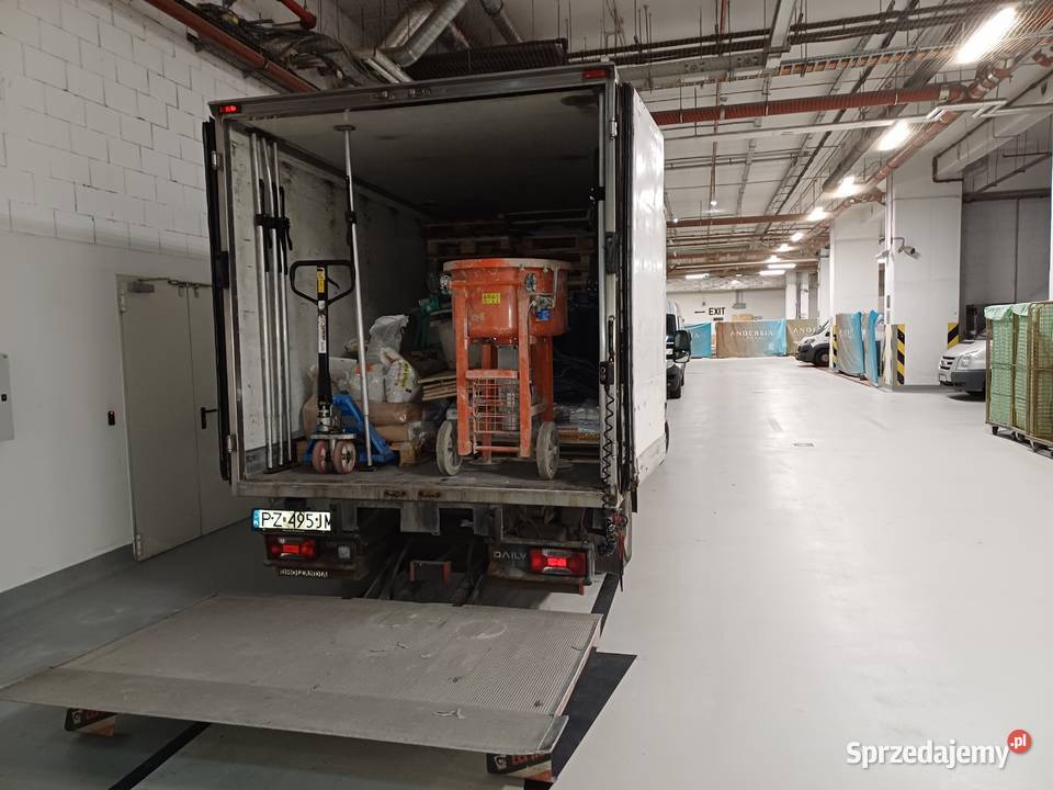 Auto z windą Poznań Usługi transportowe Paleciak