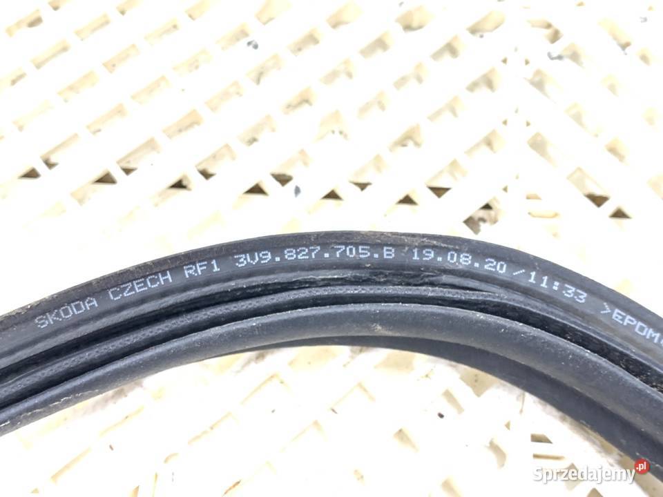 USZCZELKA KLAPY BAGAŻNIKA SKODA SUPERB III Kombi Uszczelki