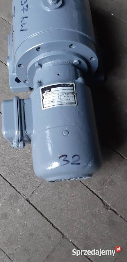 Motoreduktor 037 kW 7 obr Leszno