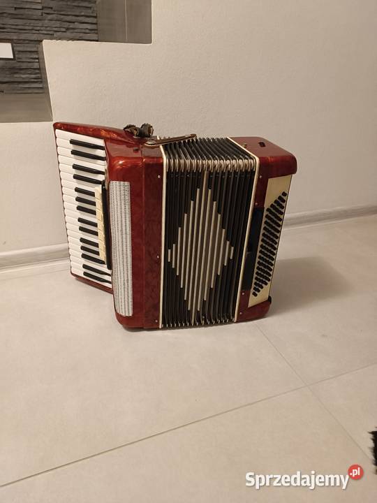 Akordeon muza bydgoska fabryka akordeonów podkarpackie Dębica