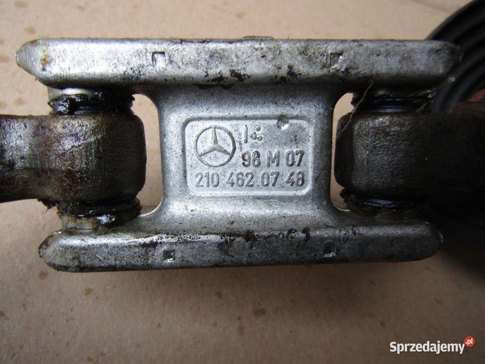KOLUMNA KIEROWNICZA MERCEDES W210 2104620748 łódzkie Mysłaków