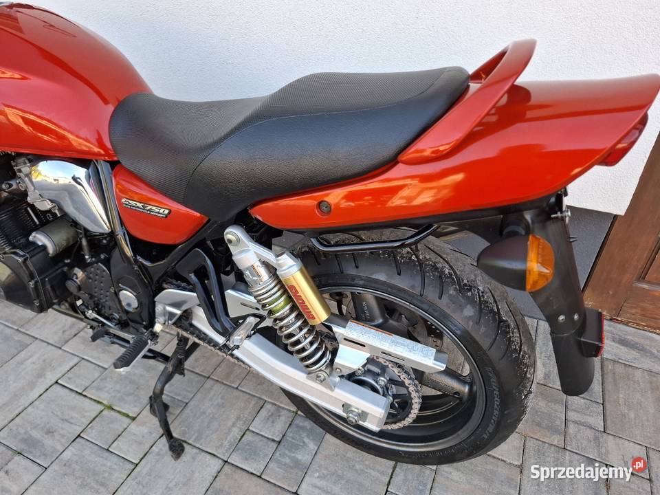 Suzuki Gsx 750 inazuma 1999 85koni 750cm3 Chobrzany