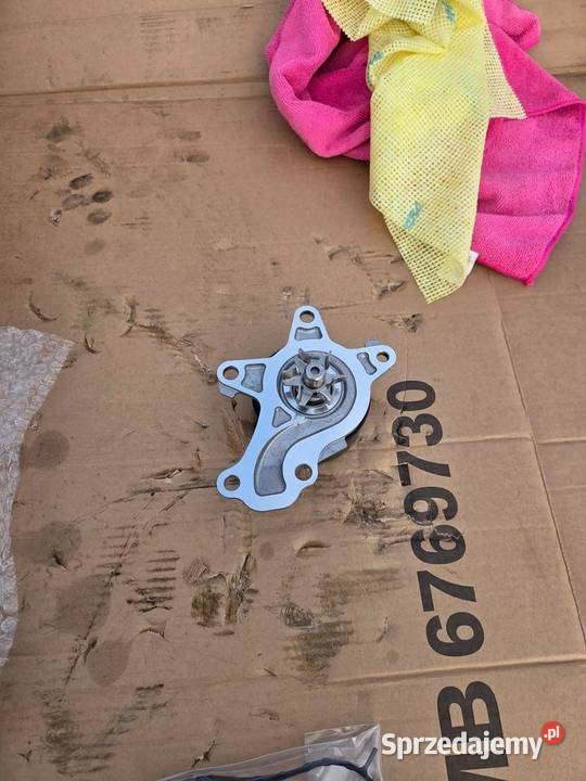 Pompa wody Toyota Aygo II 10 VTi 1637834480 osobowe