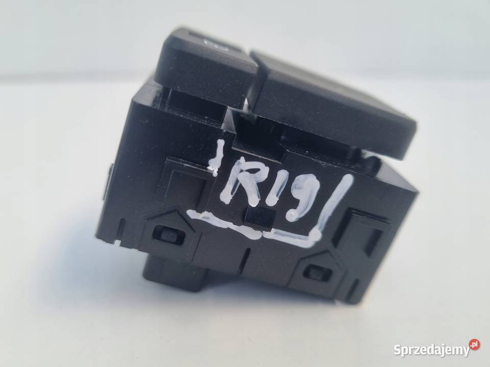 Renault Clio Dacia Sandero III PRZEŁĄCZNIK Rudka