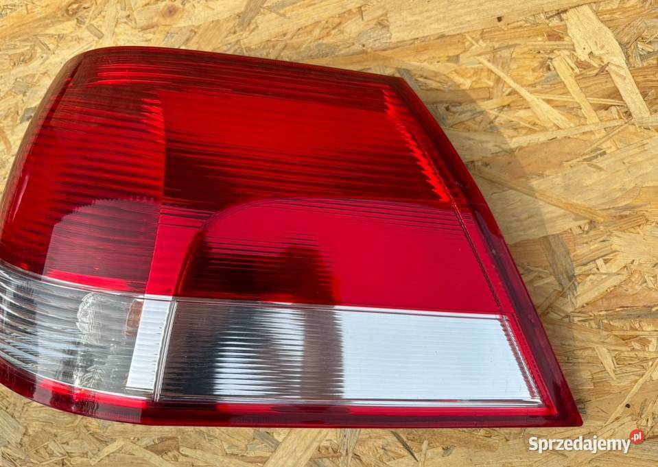 LAMPA TYŁ TYLNA PRAWA OPEL VECTRA C KOMBI Lampy tylne Międzychód