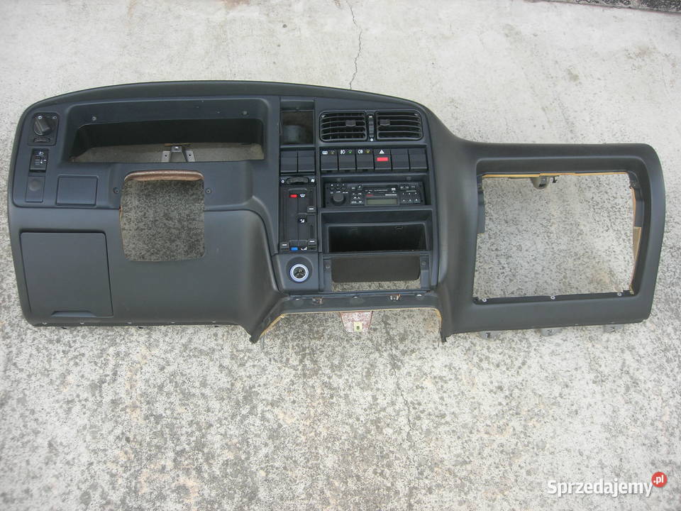 wyposażenie wnętrza omega a kombi osobowe Lublin