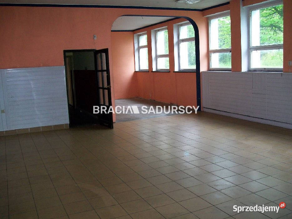 Lokal na wynajem Nowy Targ 2300m2 biurowy małopolskie
