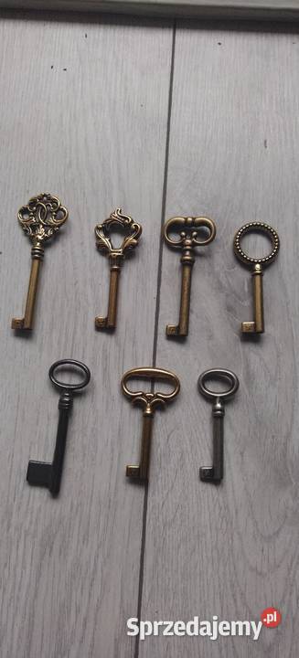 Zabytkowe okucia do mebli Meble Przemyśl