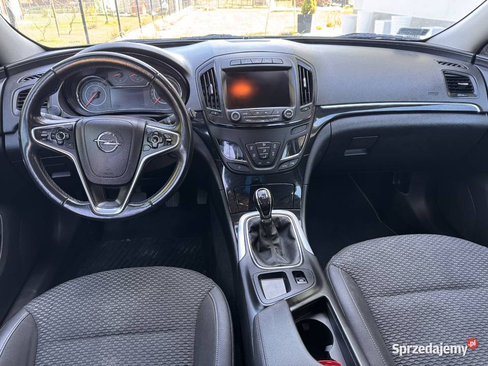 Opel Insignia bezwypadkowy bixenon 8 opon 191000km Zbludza sprzedam