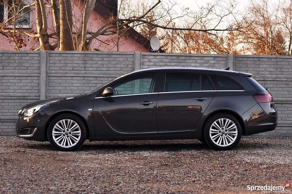 OPEL INSIGNIATurbo benzynaNAVILIFT Rok produkcji 2013 Płock sprzedam