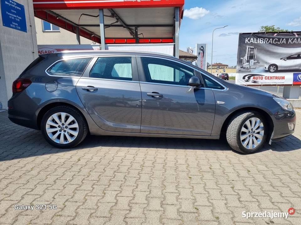 Opel Astra J 14 120 nawigacja półskóry alufelgi światła do jazdy dziennej Płońsk