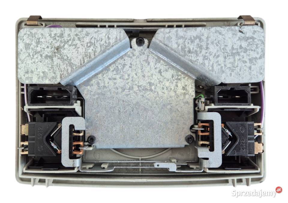 LAMPKA PODSUFITKI OŚWIETLENIE KABINY AUDI A6 C5 świętokrzyskie Działoszyce