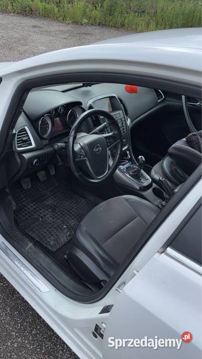 Opel Astra J bluetooth
