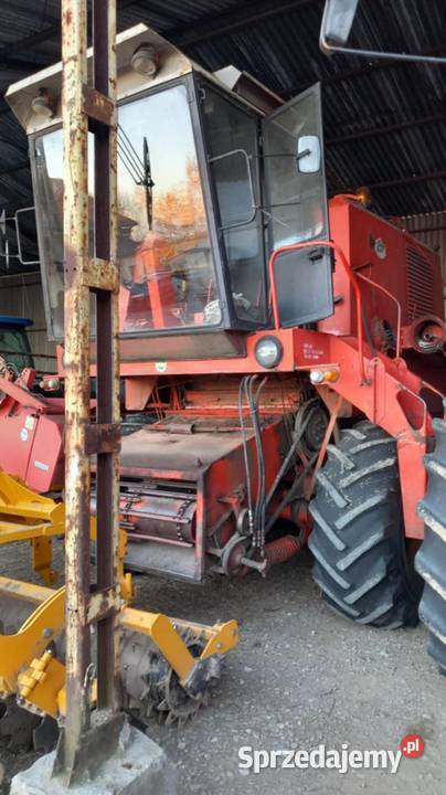 Kombajn Bizon Z056 1987 r Jałowęsy