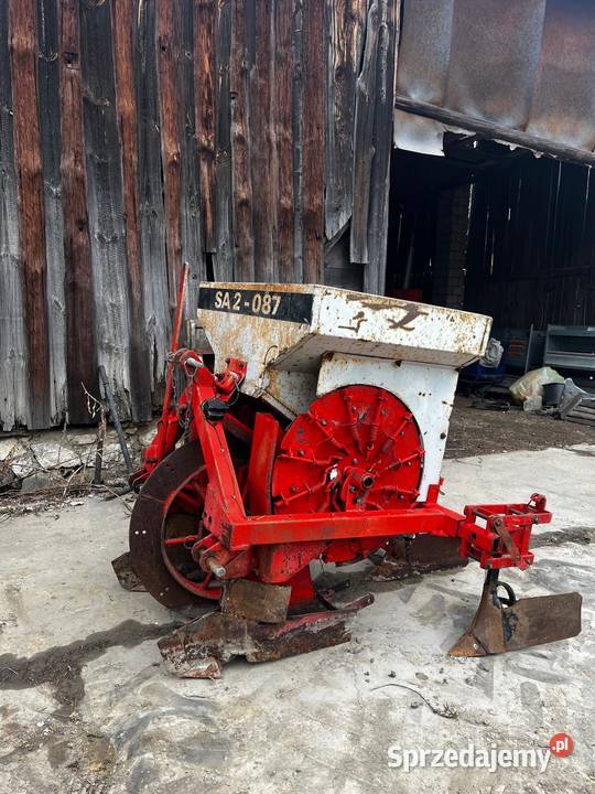 Sadzarka do ziemniaków dwurzędowa Czeska AGROZET Maszyny rolnicze