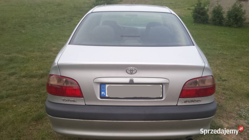 Toyota Avensis T22 lampy tylne zderzak tylny osobowe