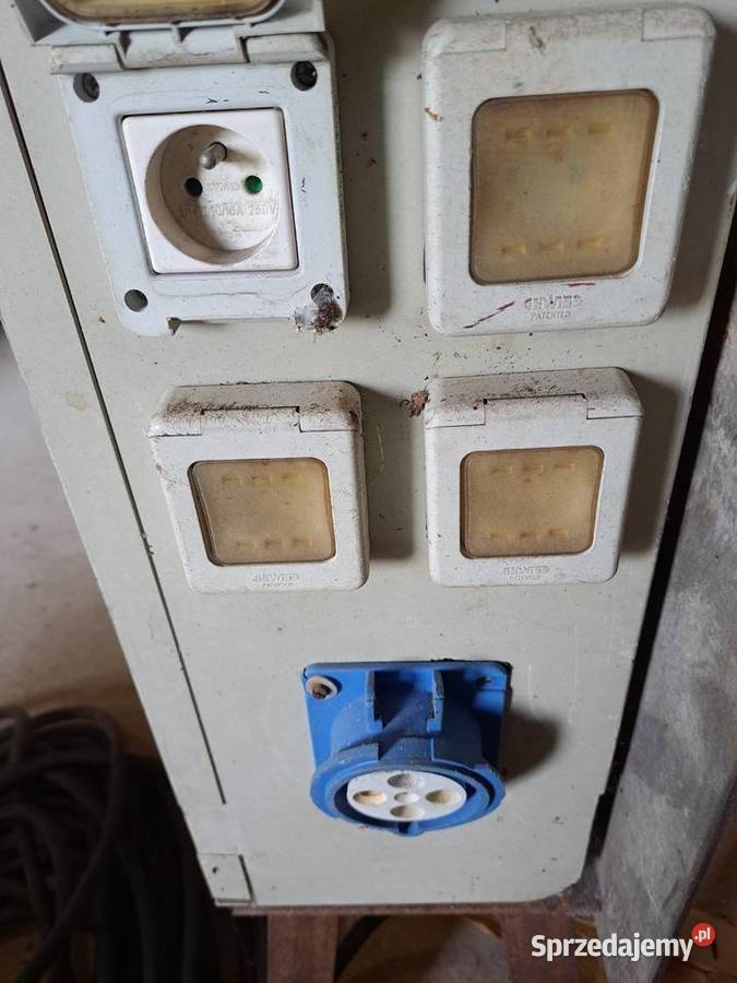 Rozdzielnica elektryczna budowlana z kablem 40 m Czaplinek