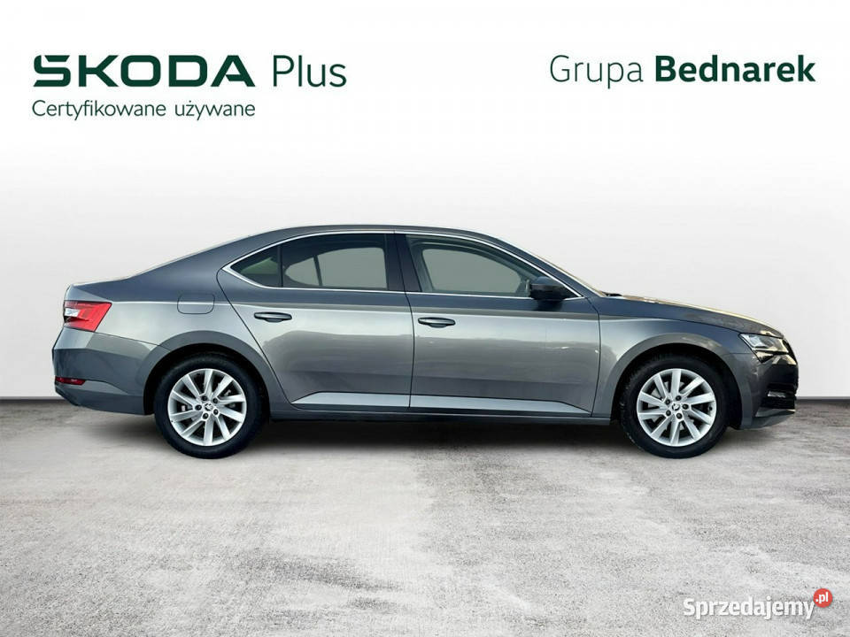 koda Superb Bezwypadkowy Salon Polska Serwis ASO 4/5 Łódź