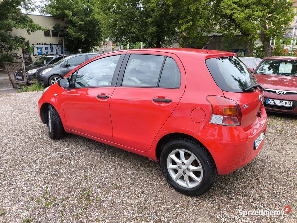 Toyota Yaris II pierwszy właściciel nowości klimatyzacja