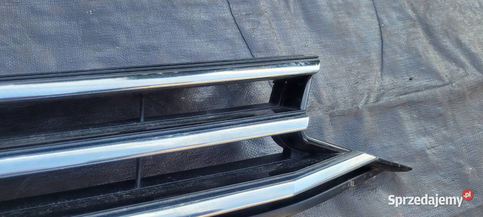 VW TOURAN II 5TA GRILL ATRAPA Części samochodowe śląskie Ruda Śląska