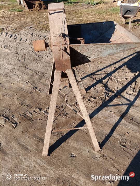 Młynek bijakowy śrutownik nieuszkodzony Pozostałe Kadzidło