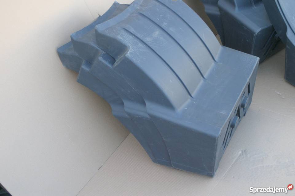 MERCEDES ATEGO III BŁOTNIK NADKOLE PRZÓD CAŁE