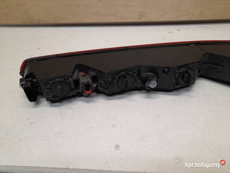 AUDI Q7 4M LAMPA LEWA TYLNA TYŁ 4M0945095